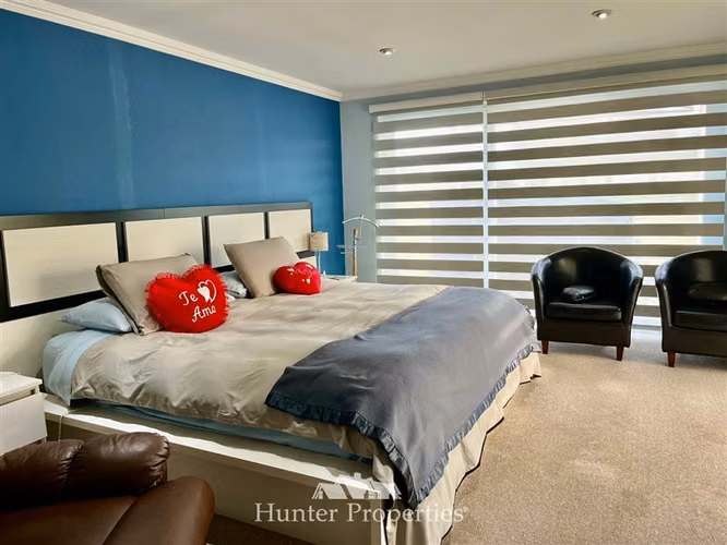 Casa de lujo amplia en venta de 5D 3B. las brisas de Unihue