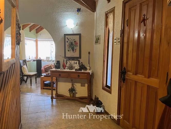 Casa en venta de 5D con piscina, 180m2 viila Esmeralda Talca