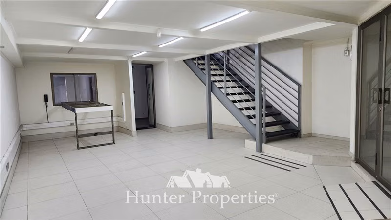 Local Comercial y Galpón en VENTA, Recoleta