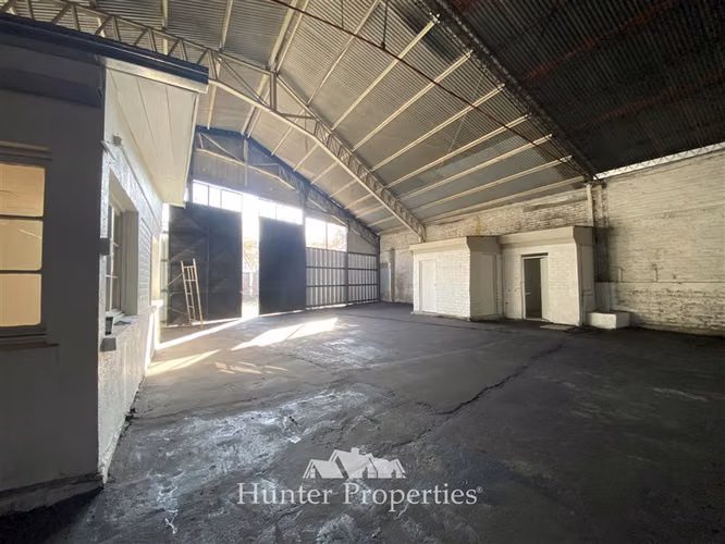Bodega en arriendo en Camino Melipilla- Exposición