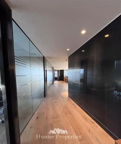 Oficina habilitada 510 m2 mas terraza San Damian Vitacura