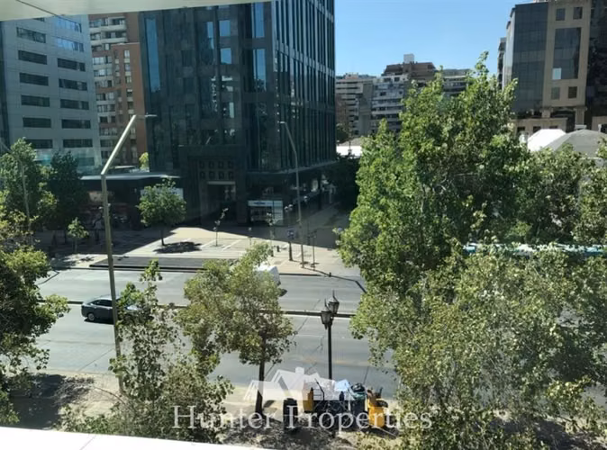 Oficina 440 M2 habilitada El Golf arriendo en Las Condes