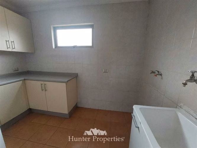 Moderna Casa en condominio. Piscina- jardines-quincho 7D-6B