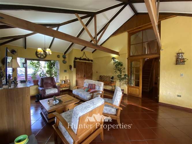 Casa en venta de 5 dorm. en Mostazal La Punta