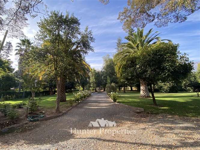 Casa en venta de 5 dorm. en Mostazal La Punta