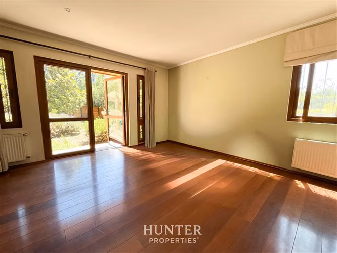 Casa Impecable Colina: Jardín Formado y Seguridad Total - Imagen 20