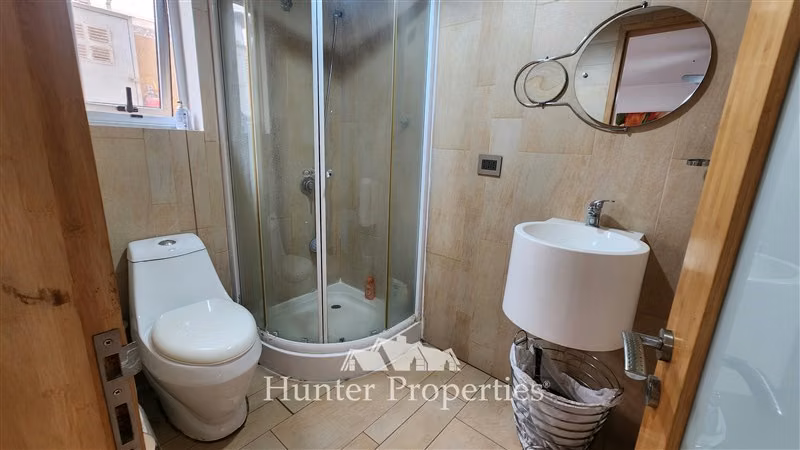 Casa en venta de 5D y 5B en Cond La Reserva. Colina