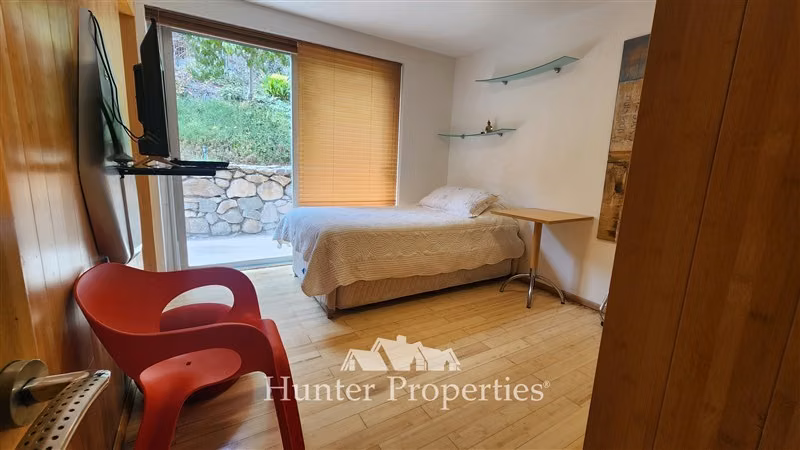 Casa en venta de 5D y 5B en Cond La Reserva. Colina