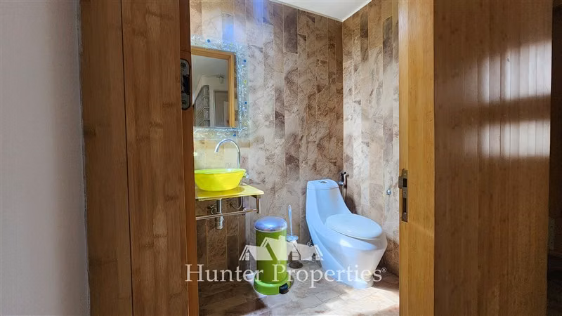 Casa en venta de 5D y 5B en Cond La Reserva. Colina