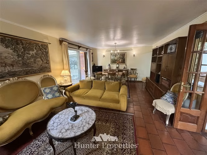 Casa en venta de 4 dorm- 3 baños. en La Reina - Imagen 2