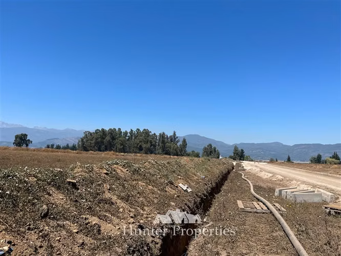 Parcela condominio urbano privado en venta en el Lago Colbún