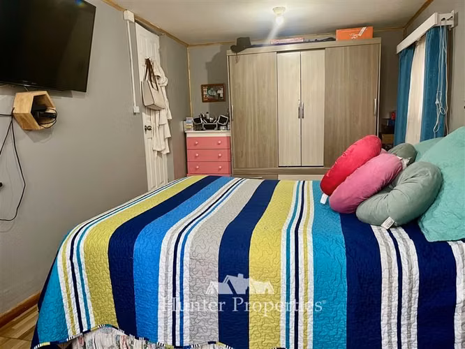 Casa remodelada en venta de 3D. en Colbún proxima a la plaza
