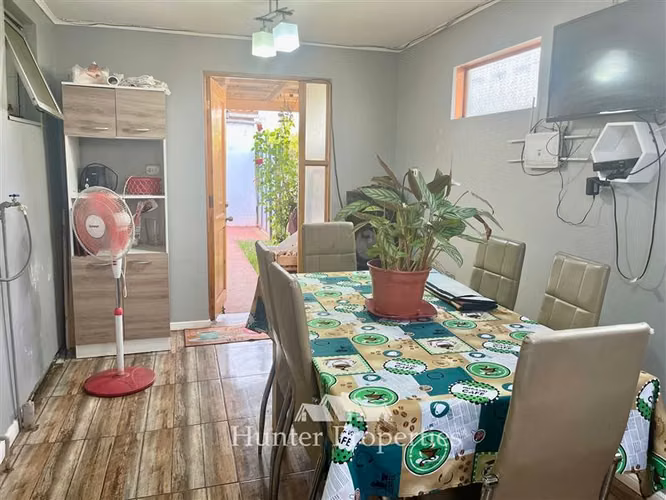 Casa remodelada en venta de 3D. en Colbún proxima a la plaza