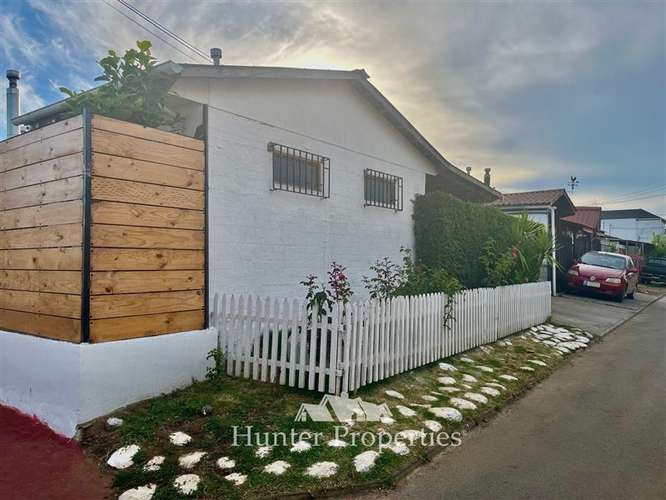 Casa remodelada en venta de 3D. en Colbún proxima a la plaza
