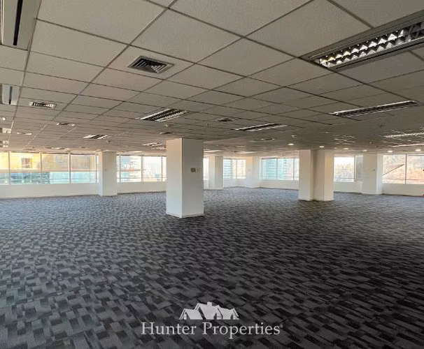 Oficina habilitada 1.216M2 Sanhattan en Las Condes - Imagen 13
