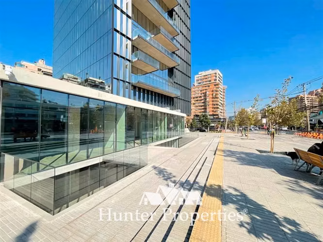 Retail Local Comercial Vitacura / Nueva Costanera