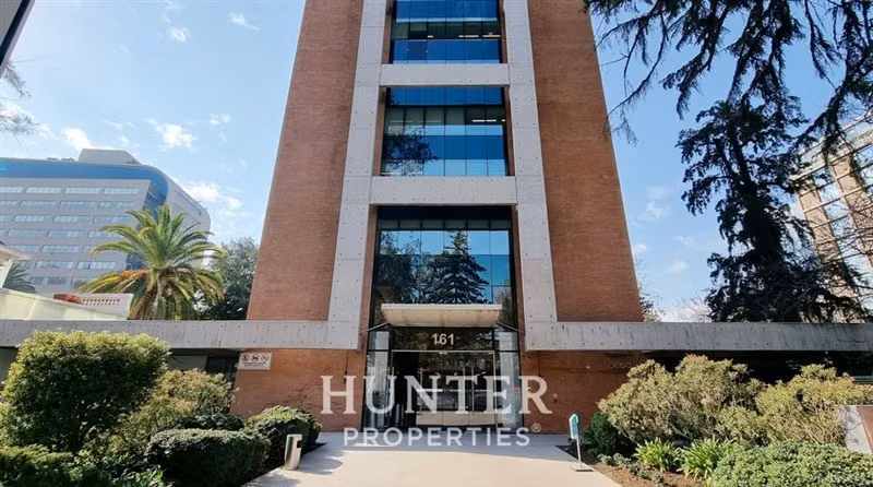 Local Comercial 202 m2 Metro P. de Valdivia en Providencia