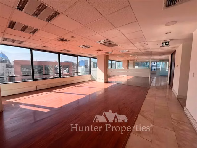 Oficina en arriendo en Las Condes Sanhattan