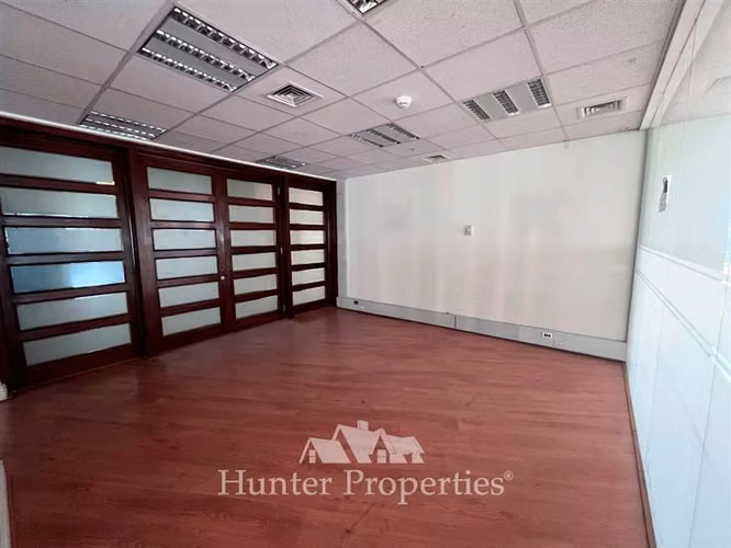 Oficina en arriendo en Las Condes Sanhattan