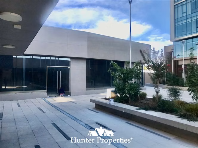 Nuevo, moderno y amplio Local Comercial venta centro Talca