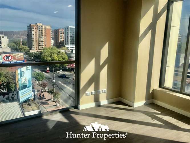 Nueva, moderna y amplia oficina en venta en el centro -Talca