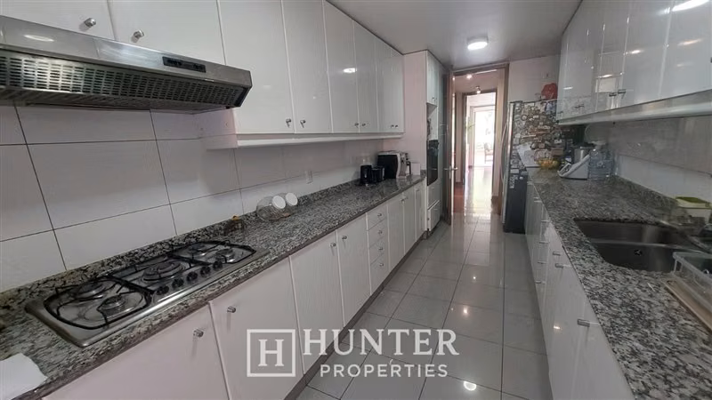 Exclusivo y luminoso dpto 4D-4B, estar, patio privado Dehesa - Imagen 19