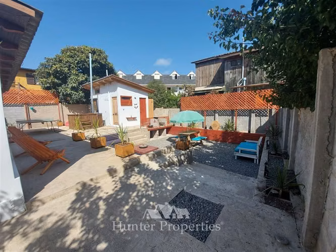 En Venta De 3 Dorm. En Algarrobo