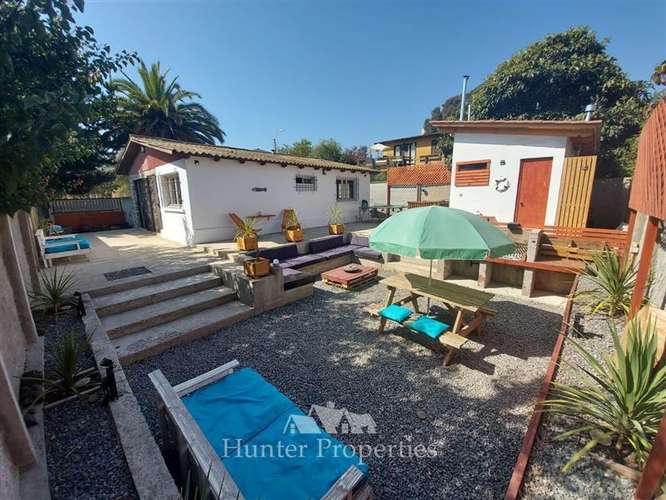 En Venta De 3 Dorm. En Algarrobo