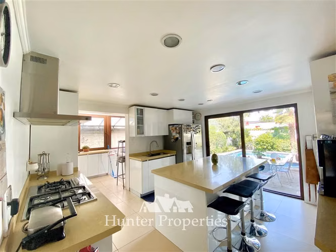 Casa venta de 4 dorm piscina en La Reina Príncipe de Gales - Imagen 24