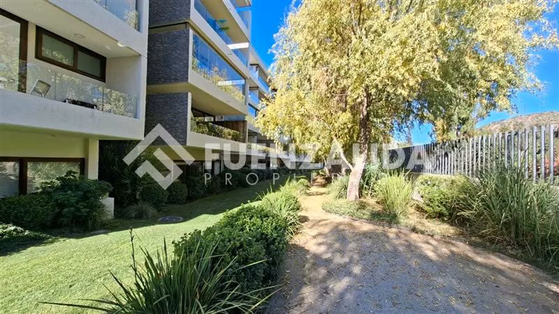 Departamento nuevo en arriendo de 1 dorm. en Lo Barnechea.