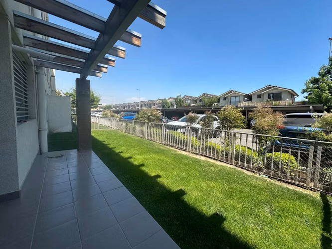 Con Patio , 2D,2B EST Y BOD - 125 M2 Totales