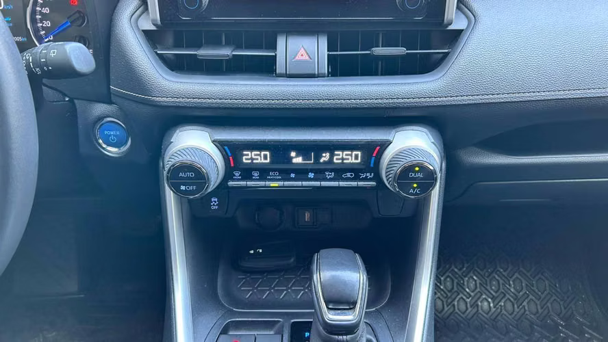 Toyota RAV4 2.5 XLE PLUS HYBRID 4X2 CVT AT 5P (2021)