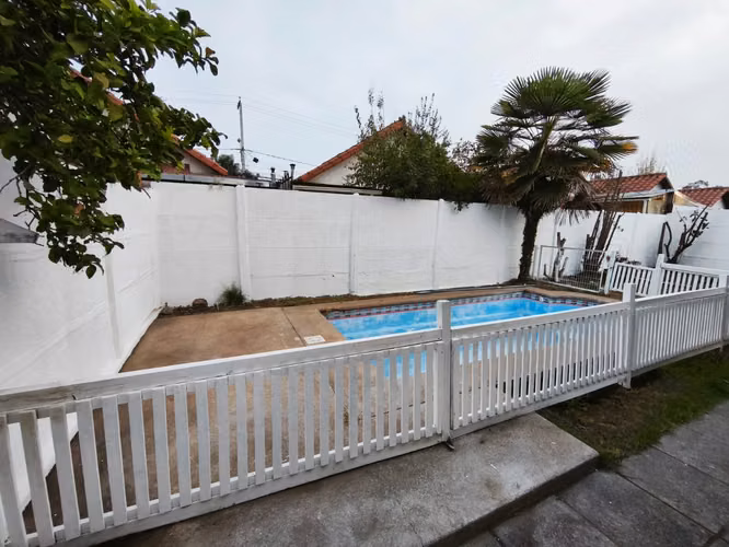 Casa Remodelada con Piscina (3D-2B) Peñaflor - Imagen 6