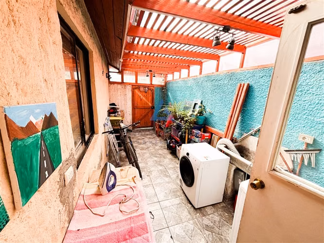 Hermosa Casa 4D con piscina a pasos de 4 Esquinas tasada