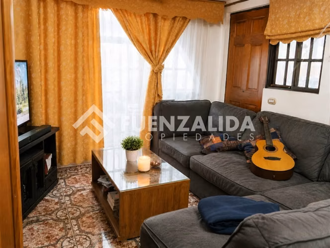 Casa en venta de 3 dorm. Metro Laguna Sur. Pudahuel - Imagen 2