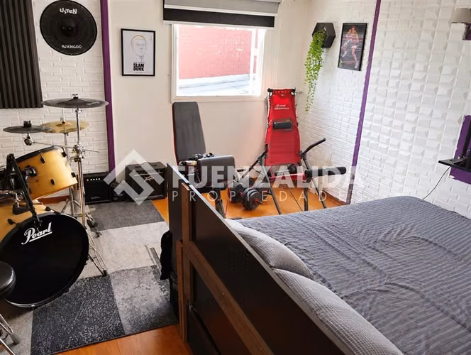 Casa en venta de 3 dorm. Metro Laguna Sur. Pudahuel