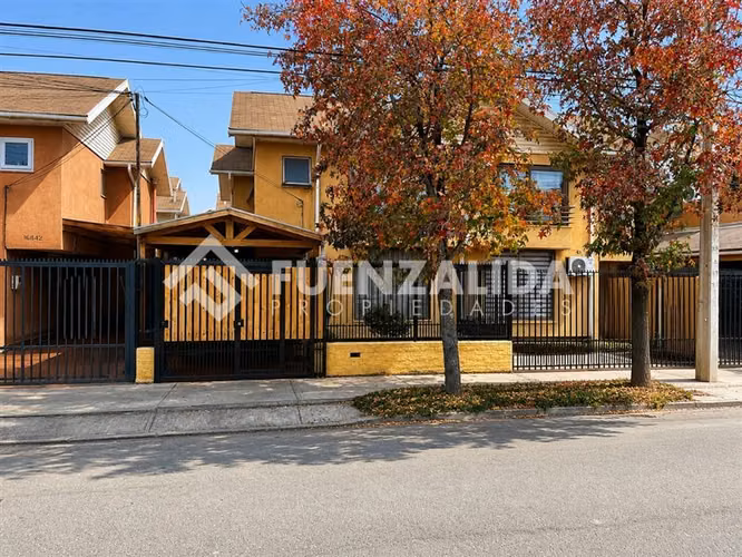 Casa en venta de 3 dorm. en Maipú