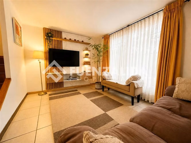 Casa en venta de 3 dorm. en Maipú