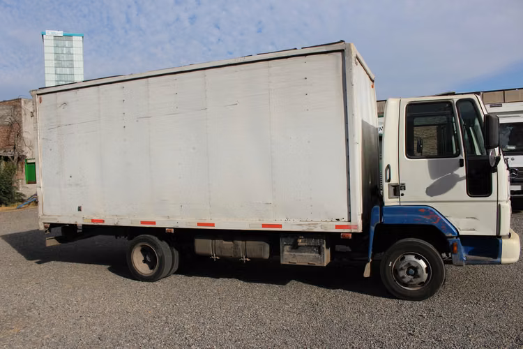 Ford Cargo 915 E año 2011 Furgon Carga General 268.000 Kms