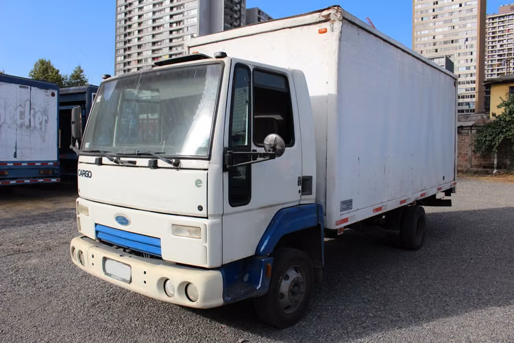 Ford Cargo 915 E año 2011 Furgon Carga General 268.000 Kms