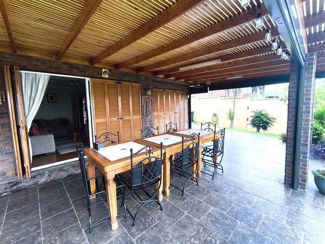 Con opcion de arriendo. 5 dorm. 5 Baños. Altos de Macul - Imagen 16