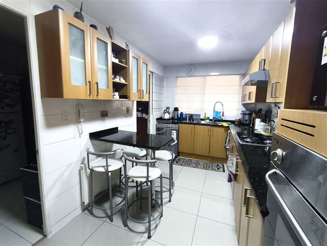 Con opcion de arriendo. 5 dorm. 5 Baños. Altos de Macul - Imagen 34