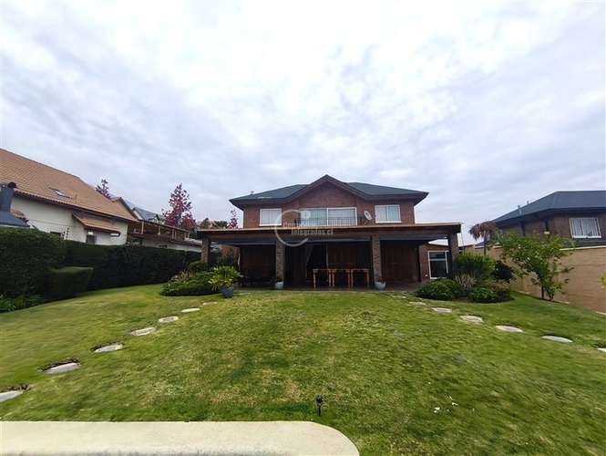 Con opcion de arriendo. 5 dorm. 5 Baños. Altos de Macul - Imagen 2
