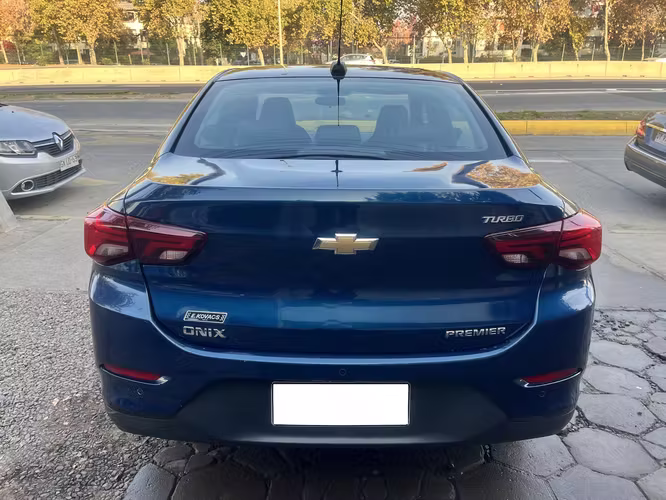 CHEVROLET ONIX PREMIER SEDÁN 1.0 TURBO AUT. 2023