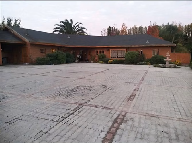 Parcela y casa en condominio en venta en Buin, ERZ