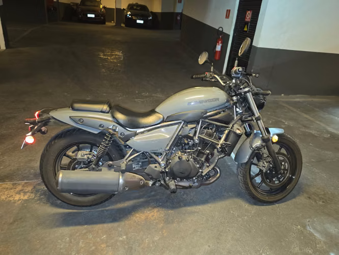 Kawasaki Eliminator 500 ABS 2025