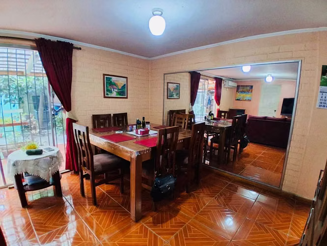 Encantadora Casa con Excelente Conectividad (164230)