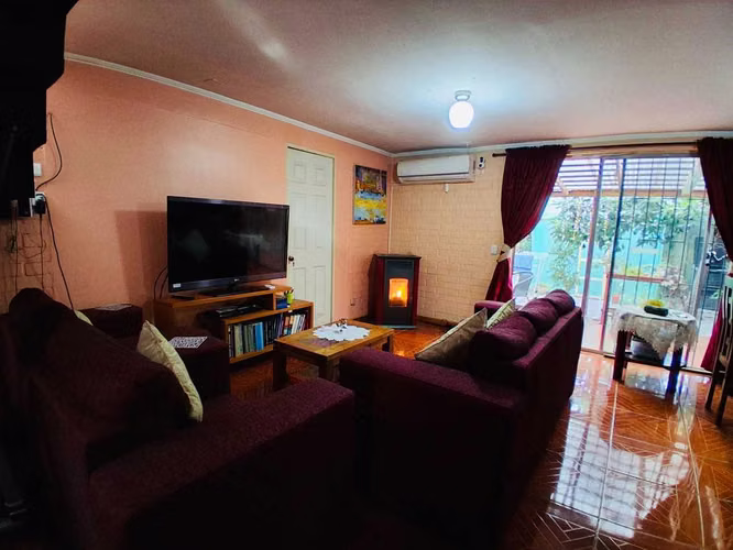 Encantadora Casa con Excelente Conectividad (164230)
