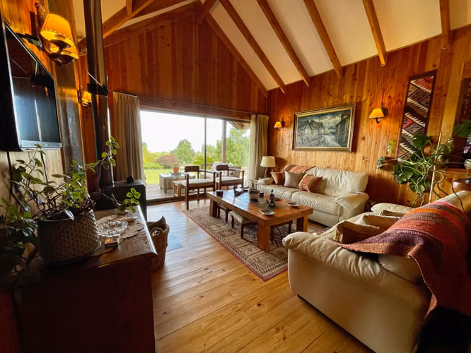 VENTA CASA ACCESO AL LAGO COUNTRY PUCON  (165187)