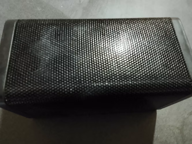 Bloqueador de grabación de micrófonos digitales. Jammer digital